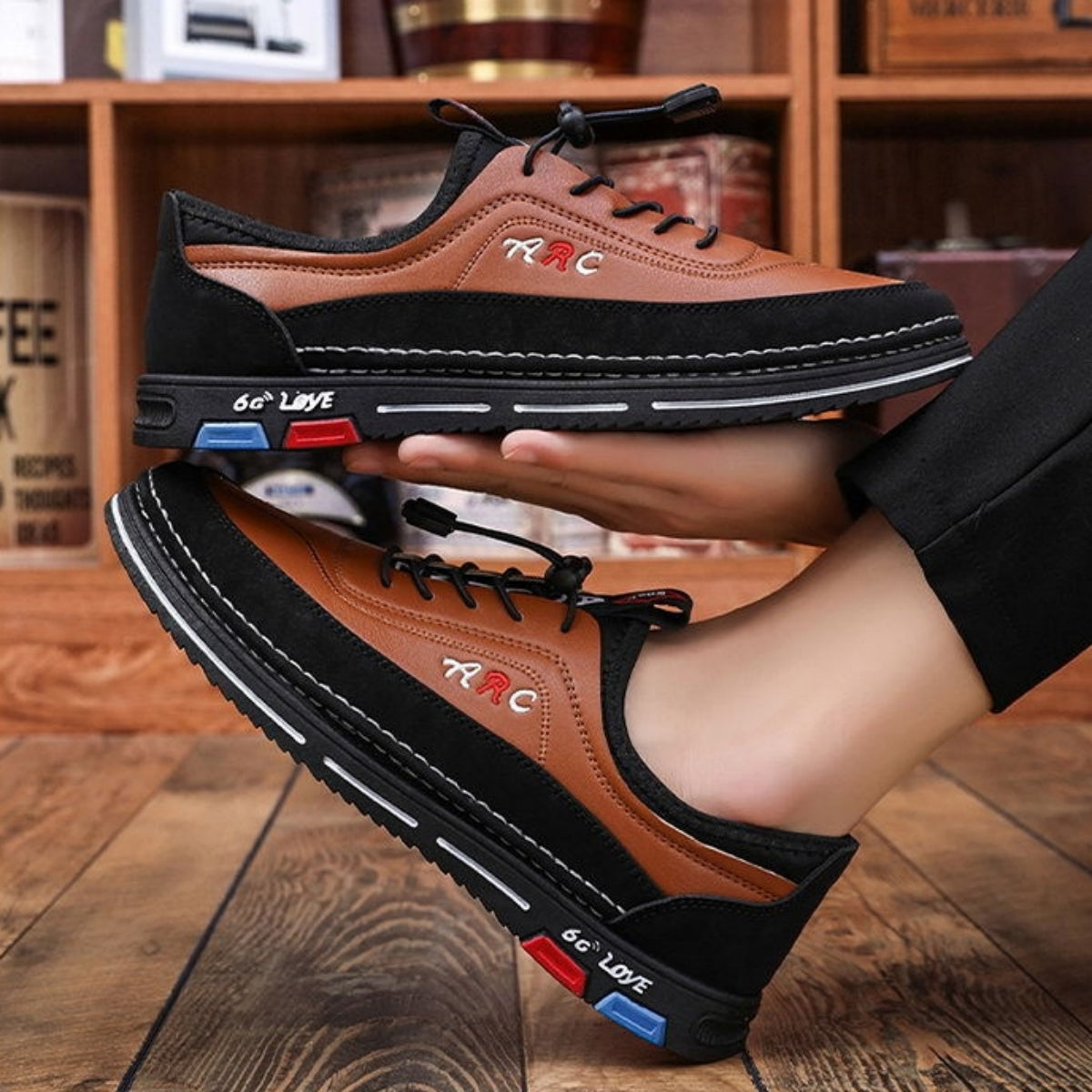 🔥🔥【39–48】【Nova kolekcija – akcijska cena】Moški poslovni čevlji iz vodoodpornega usnja – Mehki podplat, udobni za celodnevno nošenje