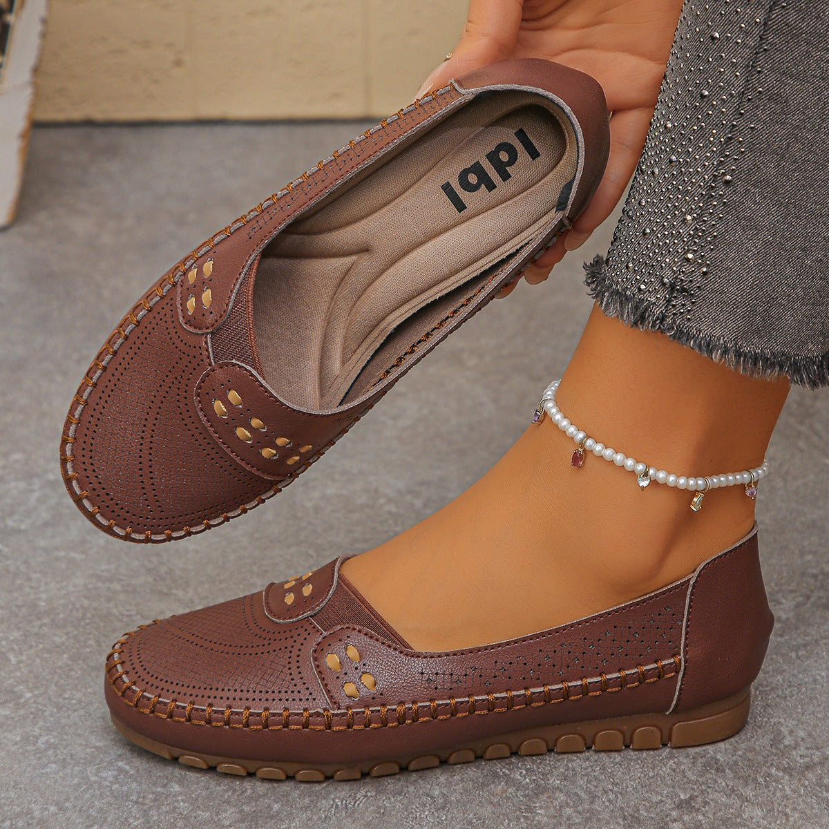 Comfort Collection 2026: Ręcznie szyte buty typu casual, dostępne do rozmiaru 43! Idealne dla szerokich lub zmęczonych stóp.