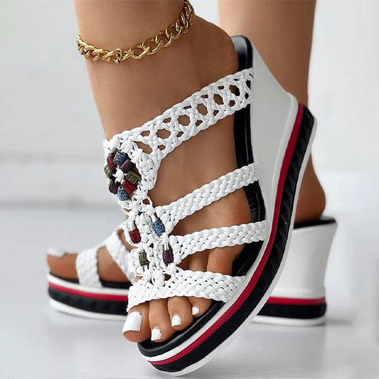 【35-40】👡2025 Poletni boemski čevlji s pletenimi perlicami in debelim podplatom