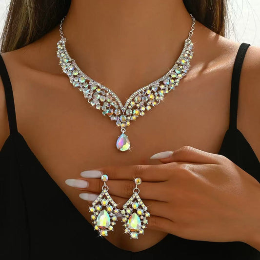 💥【Ogrlica + uhani】💖💎Razkošna ogrlica + elegantni dodatki za uhane