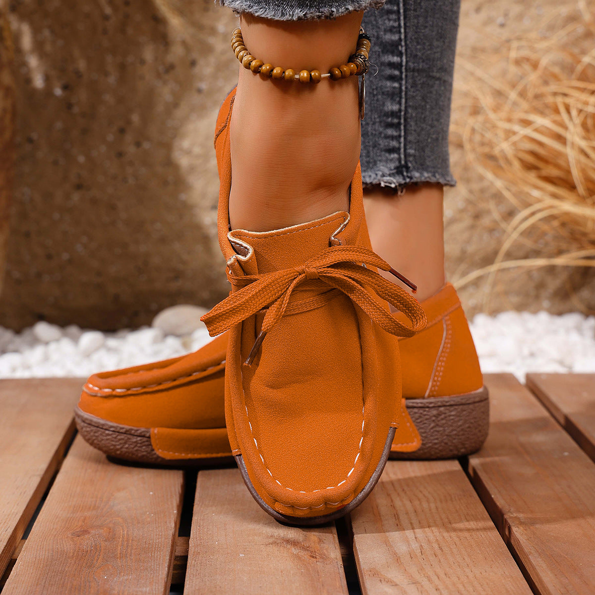 🔥🌟【50% popusta】Ženski čevlji s debelim potplatom i okruglim prstom – Udobni i moderni čevlji s podrškom za stopala, koji upijaju udarce i pomažu u pravilnom držanju.