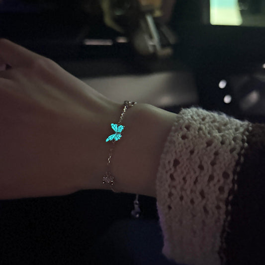 🎀Modra zapestnica z metuljčkom, ki se sveti v temi, ženska zapestnica v gozdnem slogu, verižica za ključnico Aurora, absorbira svetlobo in se sveti.