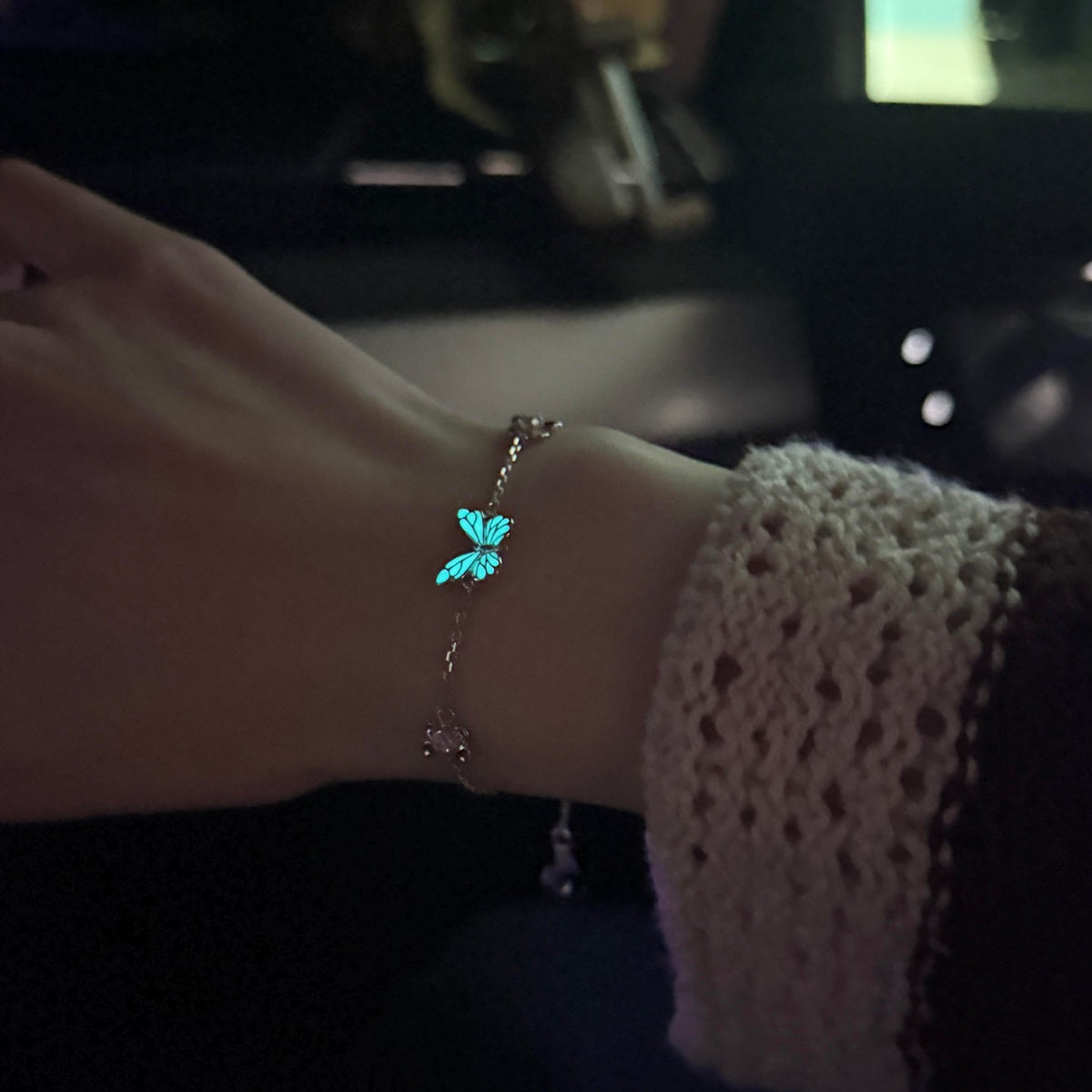 🎀Modra zapestnica z metuljčkom, ki se sveti v temi, ženska zapestnica v gozdnem slogu, verižica za ključnico Aurora, absorbira svetlobo in se sveti.