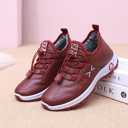 Son zapatos de mujer para caminar, de la colección otoño-invierno, confeccionados en cuero auténtico, elaborados de forma artesanal y forrados con felpa de algodón.