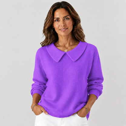 Cómoda camiseta de manga larga con cuello en V para otoño e invierno.