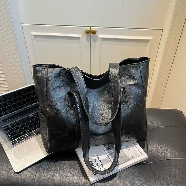 ✨👜【Ograniczona czasowo zniżka 50%】Damska torba na ramię o dużej pojemności — 👠Jedna torba to wszystko, czego potrzebujesz!