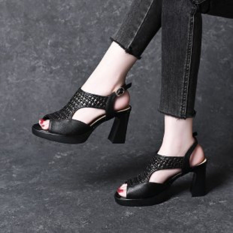 【35-40】👡2026 nowe letnie sandały, płaski obcas, odkryte palce, gruba podeszwa i płaski obcas, w kształcie ryby (wysokość obcasa 5/7 cm)