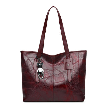 ✨【Časově omezená nabídka: 50% sleva】💯👜Elegantna in mehka usjena torba za přes ramo ✨Torba z extreme veliko prostronino