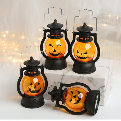 🎃🔥【Kup 1, otrzymaj 1 gratis】Przenośna lampa ręczna w kształcie dyni na Halloween
