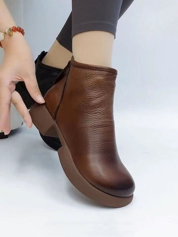 💟【35-40】Podzimní/zimní dámské luxusní boty 2025: Kožený svršek, měkká podešev na platformě, pohodlné a praktické zapínání na zip.