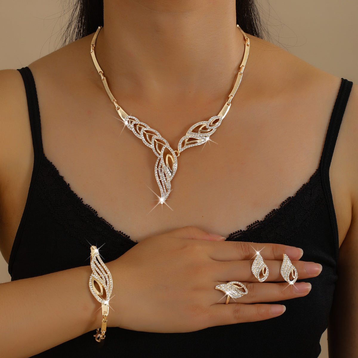 💖🔥【Prsteň + Náramok + Náušnice + Náhrdelník】✨Súprava šperkov v bohémskom štýle, kreatívna a jedinečná, minimalistická.