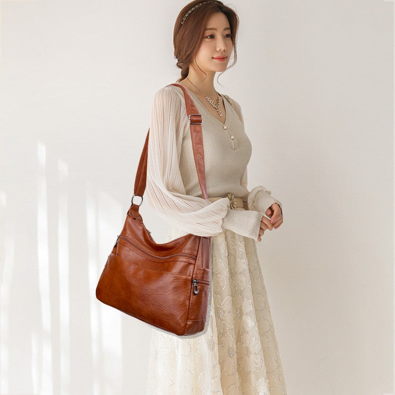 👜【Časovo obmedzená ponuka】Nová módna taška cez rameno z mäkkej kože z roku 2025, objem, odolná proti opotrebeniu, pravá koža