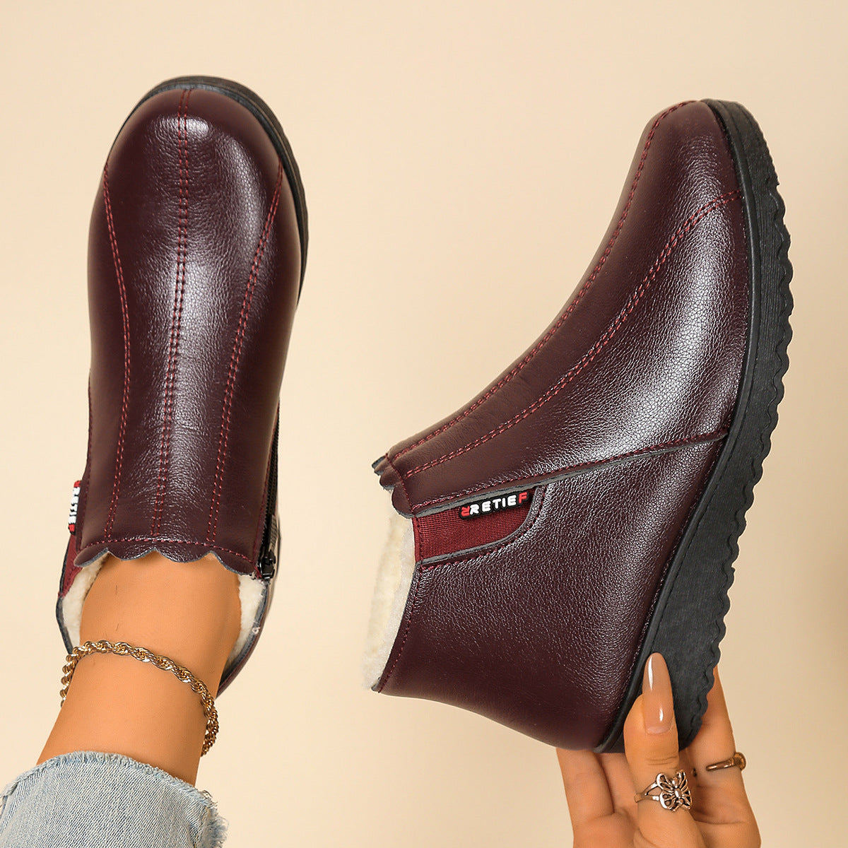 【50% sleva】【35-41】Nové dámské zimní kožené boty s fleecovou podšívkou, protiskluzové, s měkkou podrážkou a nepromokavou úpravou