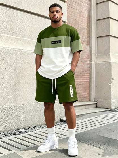 【S-5XL】Stylowy męski komplet składający się z koszulki z nadrukiem i spodenek, modny dwuczęściowy komplet, wygodny zarówno na co dzień, jak i na sportowo.