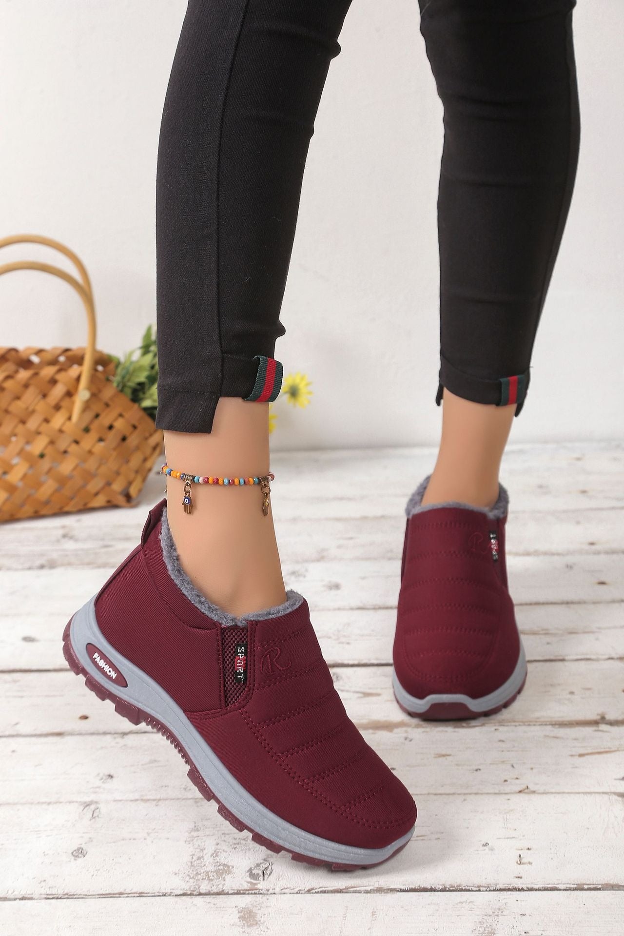 🔥【Különleges 50%-os kedvezmény】【35-48】Unisex téli csizma plüss béléssel - meleg, kényelmes és csúszásmentes hideg időjárásra.