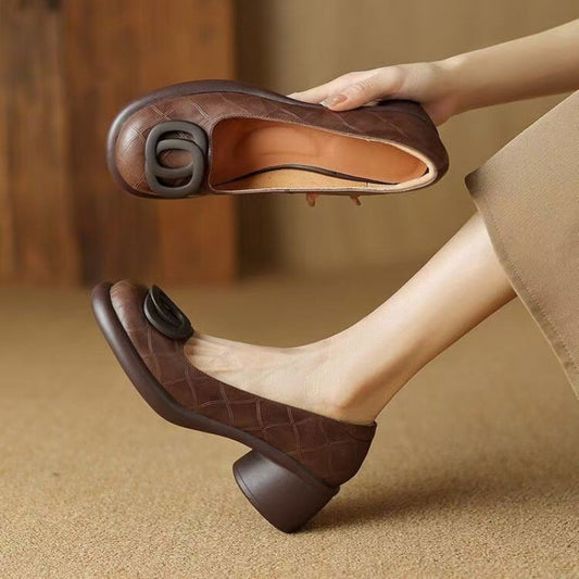 👠【35-40】2025 pantofi versatili din piele moale, la modă, de 4 cm, cu toc gros retro și vârf rotund