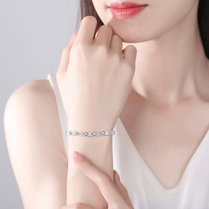 😀👉【Kupite eno, dobite eno brezplačno】💖🍀Ljubite novo modno zapestnico s štiriperesno deteljico iz srebra 925 šterlinga za ženske