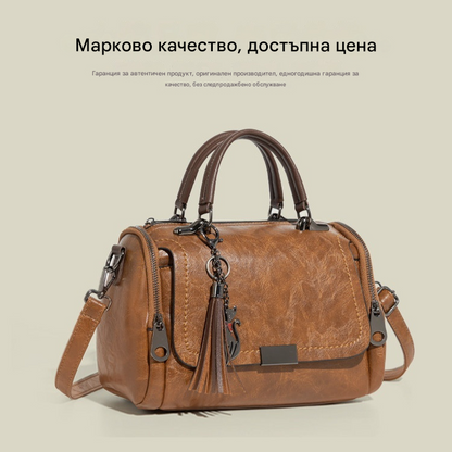 🌸 Перфектна комбинация от ретро чар и модерен стил! 👜 Чанта с пискюли и пачуърк - задължителен артикул за 2026 г.! ✨💃
